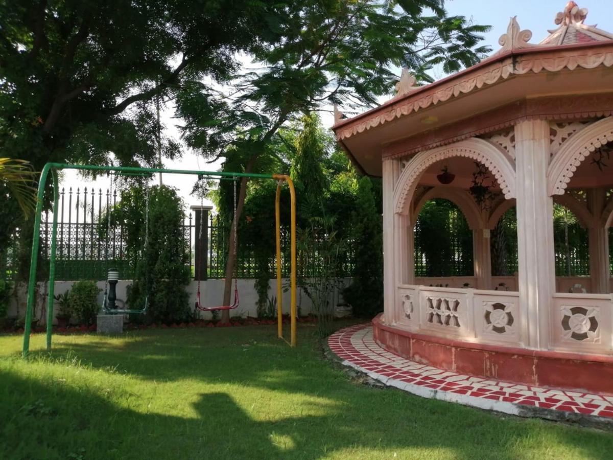 Mann The Palm Retreat Hotel Lucknow Exterior photo