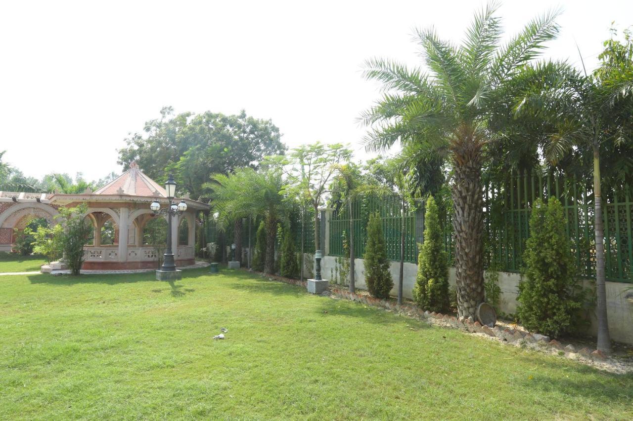 Mann The Palm Retreat Hotel Lucknow Exterior photo