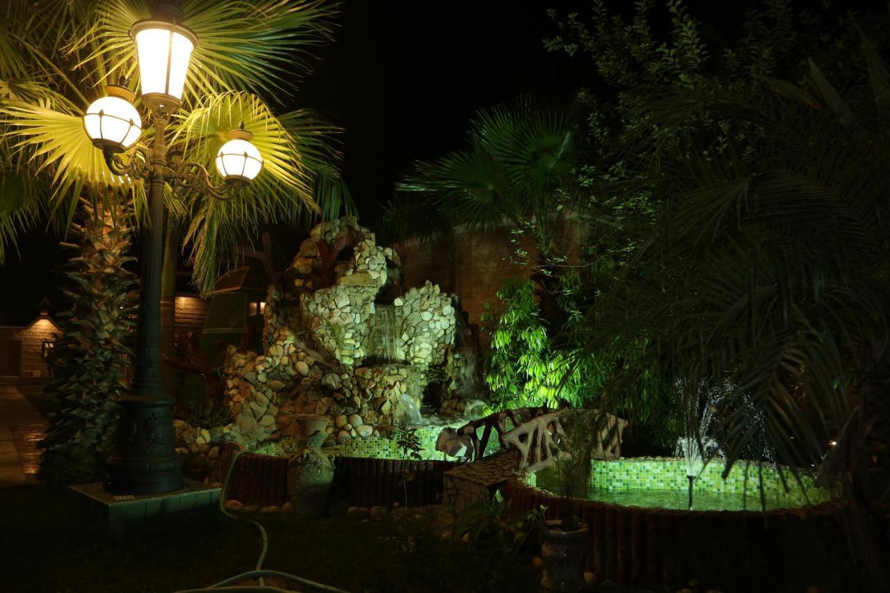 Mann The Palm Retreat Hotel Lucknow Exterior photo