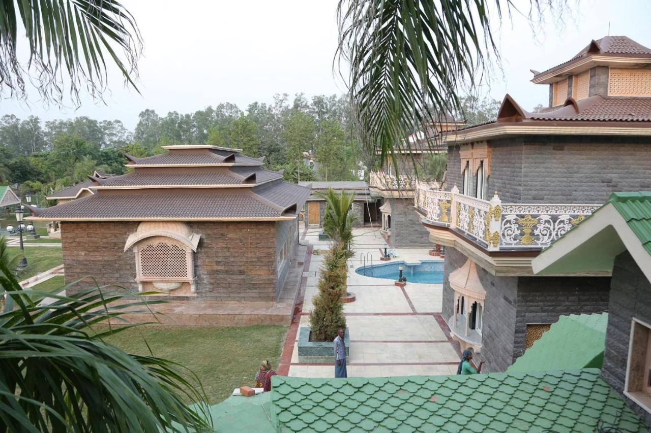 Mann The Palm Retreat Hotel Lucknow Exterior photo