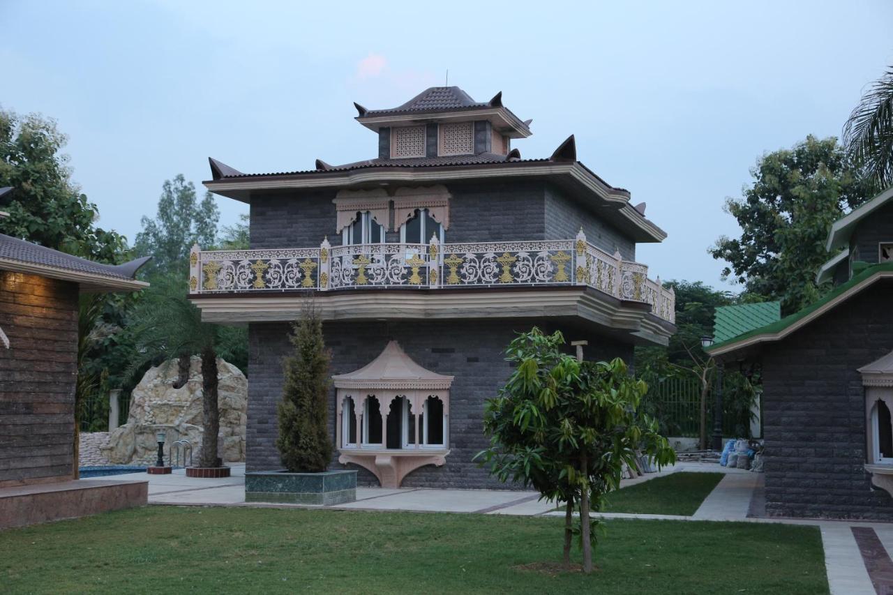 Mann The Palm Retreat Hotel Lucknow Exterior photo