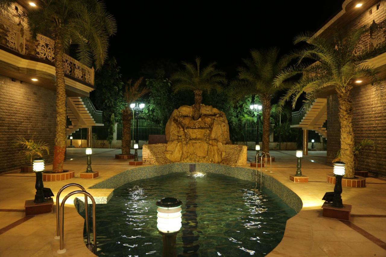 Mann The Palm Retreat Hotel Lucknow Exterior photo