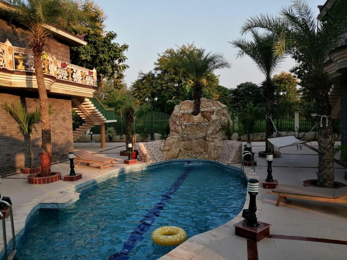 Mann The Palm Retreat Hotel Lucknow Exterior photo