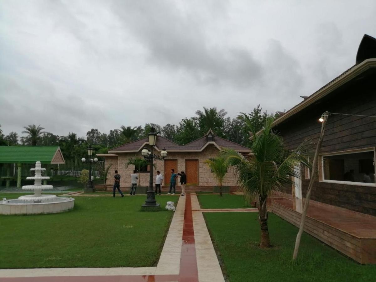 Mann The Palm Retreat Hotel Lucknow Exterior photo